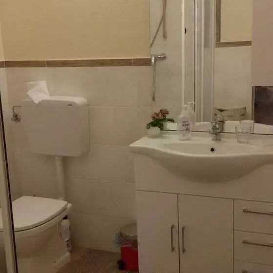 ホテル Agriturismo Campofiorito