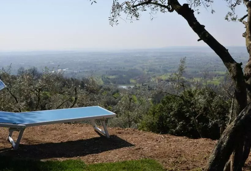 ホテル Agriturismo Campofiorito