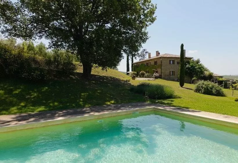 Hotelli Agriturismo Le Macchie