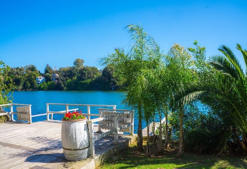 ホテル Baia D'oro