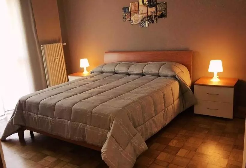 هتل B&b Alpaca Biella