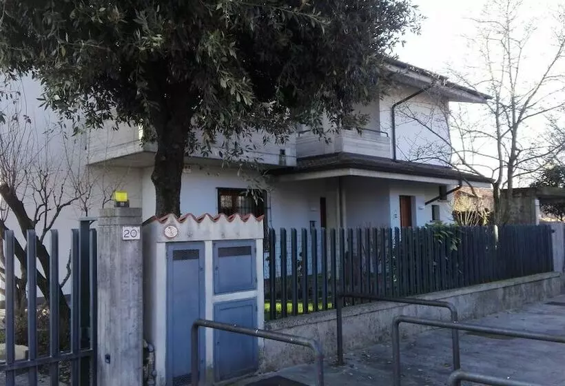 Hotelli B&b Il Faggio Rosso