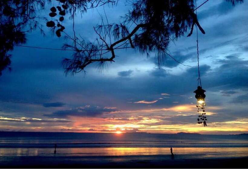 酒店 Jj Beach Resort