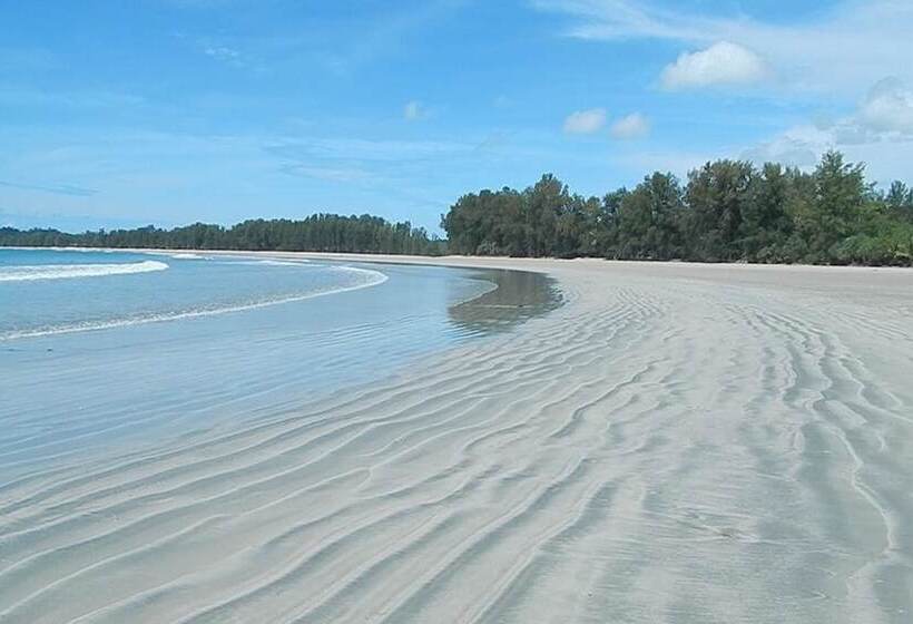 酒店 Jj Beach Resort