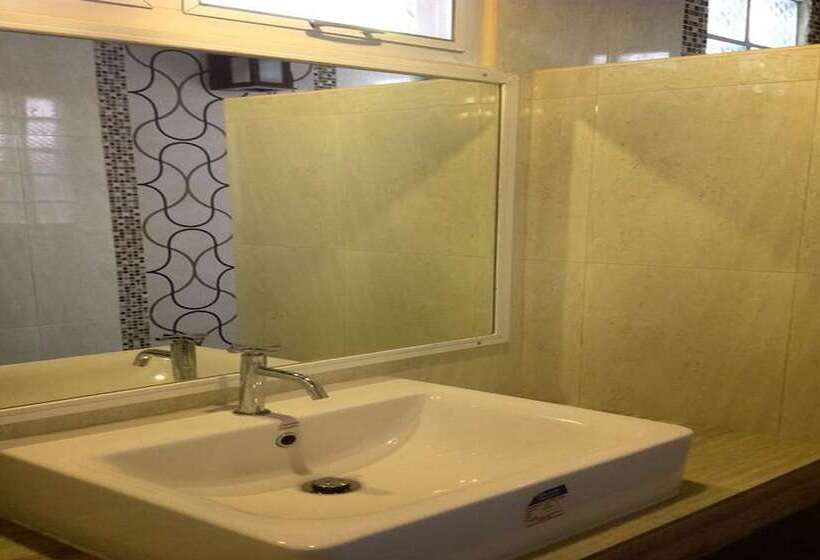 酒店 Jj Beach Resort