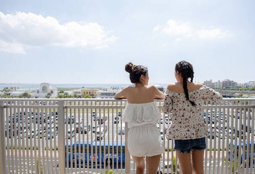 La Gent Hotel Okinawa Chatan Hotel And Hostel
