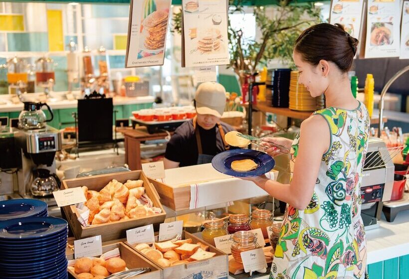 La Gent Hotel Okinawa Chatan Hotel And Hostel