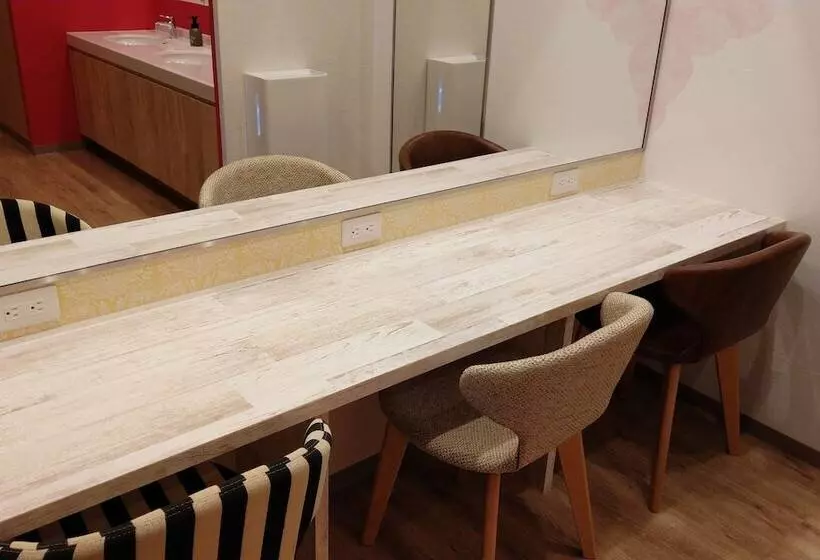 La Gent Hotel Okinawa Chatan Hotel And Hostel