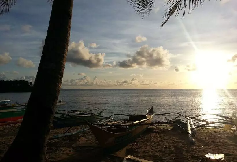 هتل Paras Inn Boracay