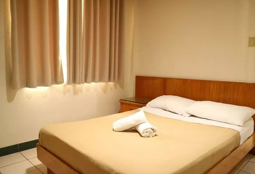 Hotelli Puerto De San Juan Beach Resort