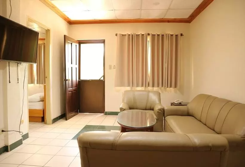 Hotelli Puerto De San Juan Beach Resort