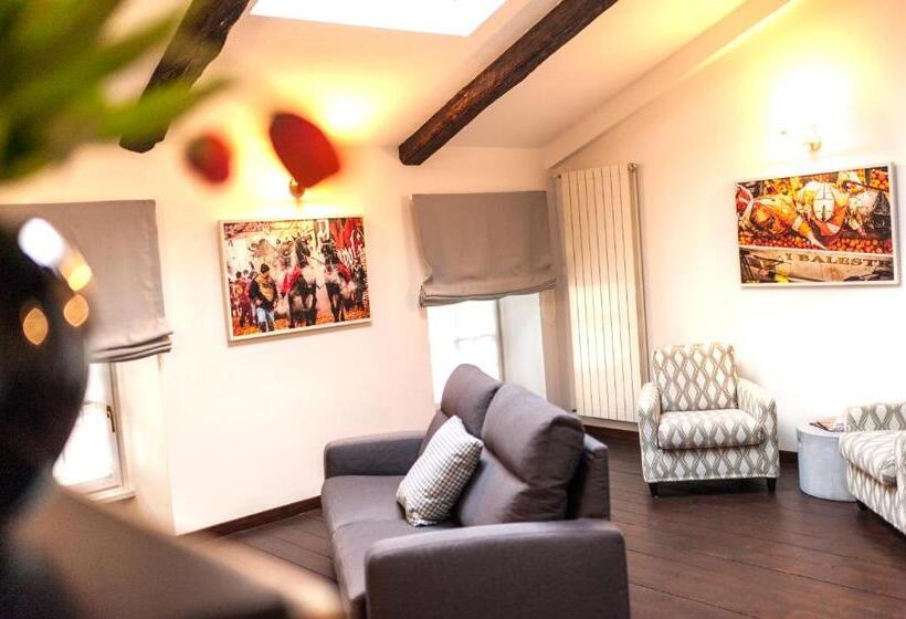 Szálloda Rearduinoivrea