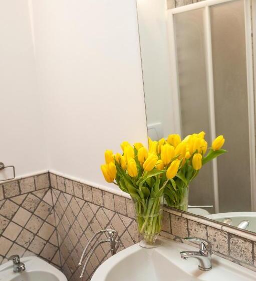 Szálloda Rearduinoivrea