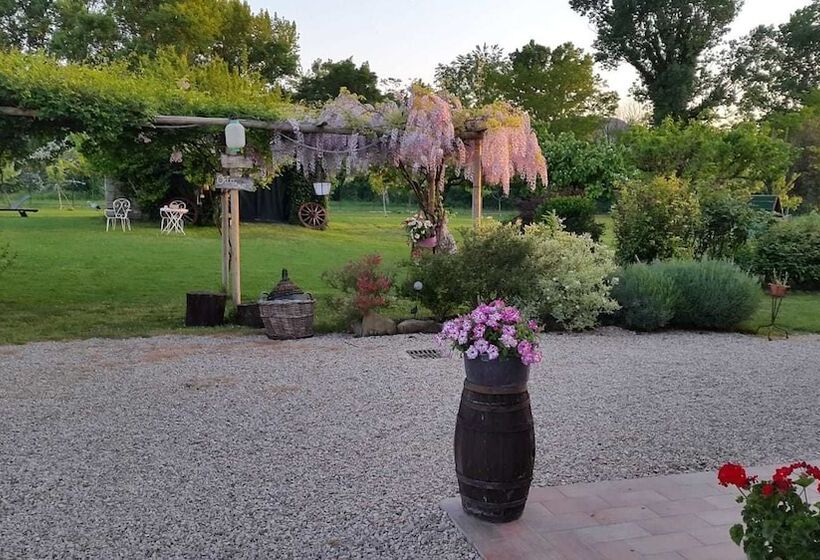 בית מלון כפרי River Melody