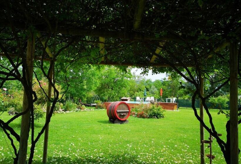 בית מלון כפרי River Melody