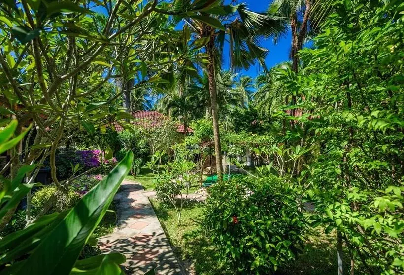 Hotelli Samui Green Space Resort