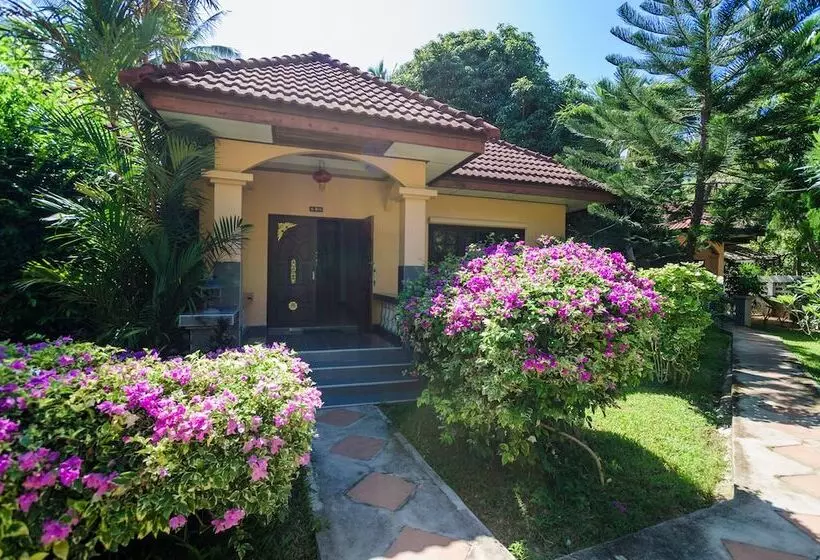 Hotelli Samui Green Space Resort