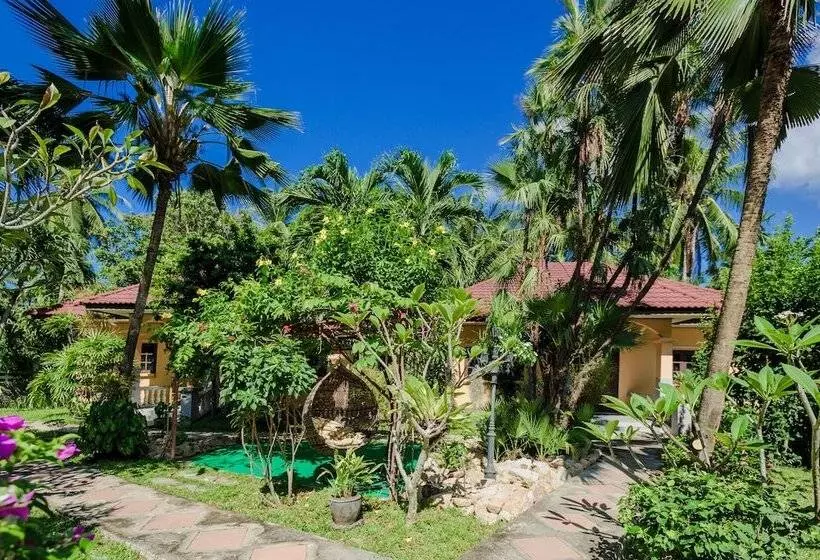 Hotelli Samui Green Space Resort