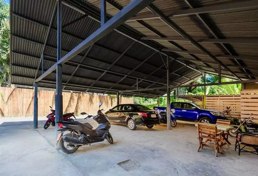 Hotelli Samui Green Space Resort