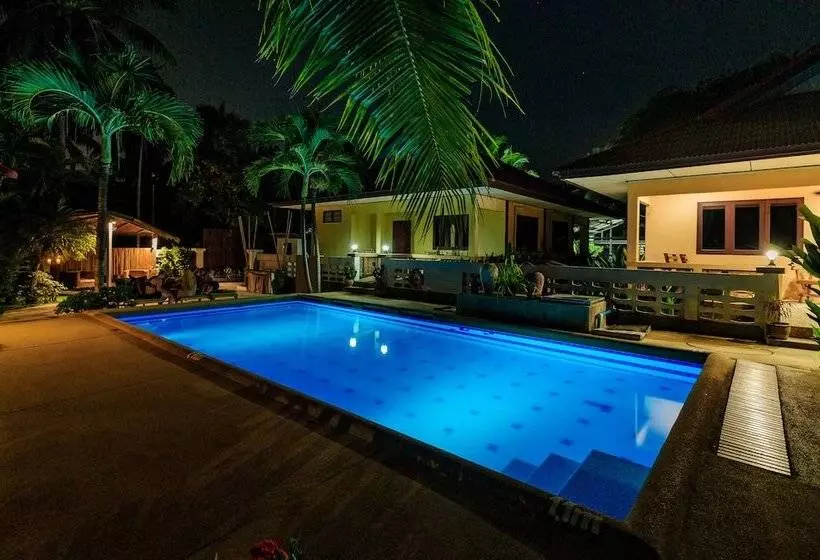 Hotelli Samui Green Space Resort