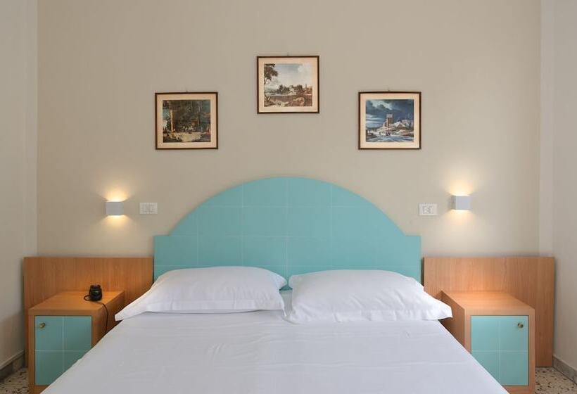 هتل Stella D'italia