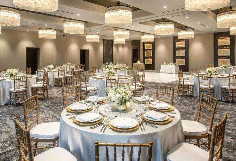 The Row Hotel At Assembly Row, Autograph Collection