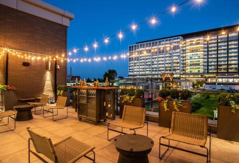 The Row Hotel At Assembly Row, Autograph Collection