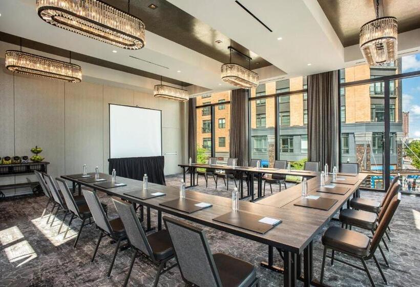 The Row Hotel At Assembly Row, Autograph Collection