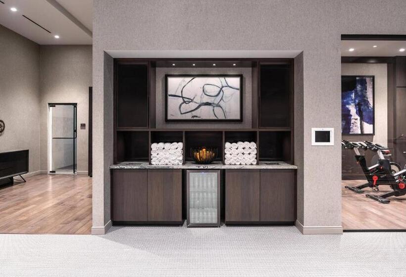 The Row Hotel At Assembly Row, Autograph Collection