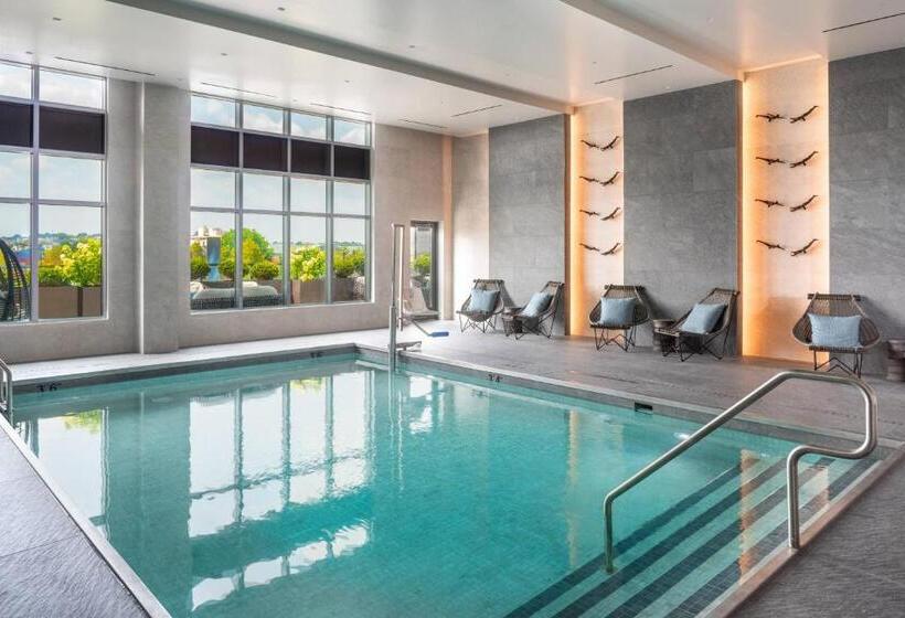 The Row Hotel At Assembly Row, Autograph Collection