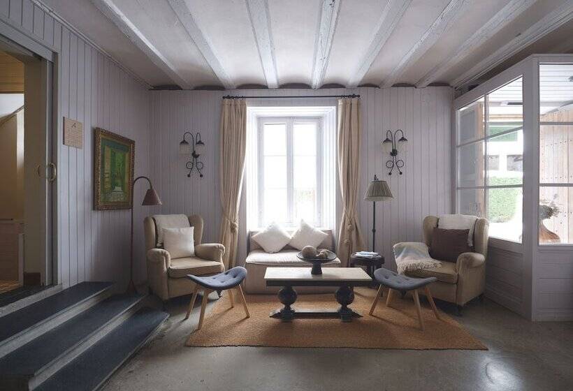 هتل Mas Sant Marc