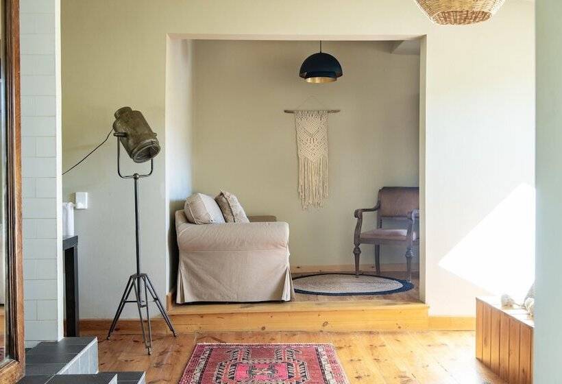 هتل Mas Sant Marc