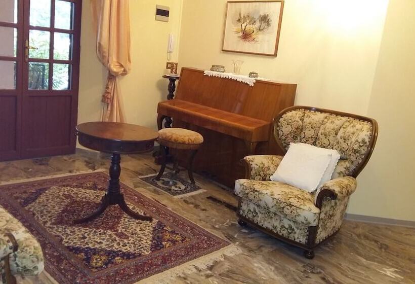 בית מלון כפרי Villa Anna