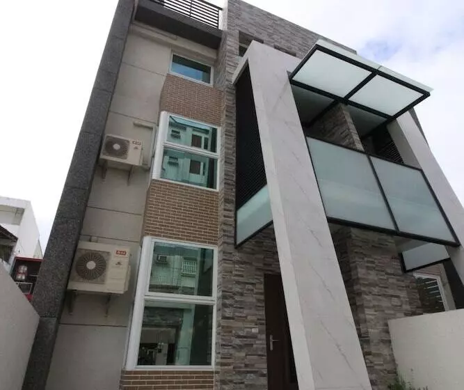 هتل 古栗chestnut Guest House 可包棟民宿