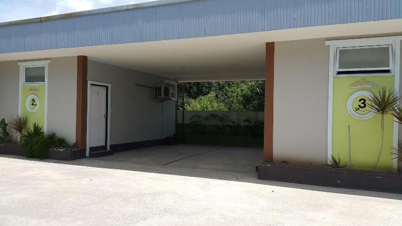 בית מלון כפרי Garden House Resort