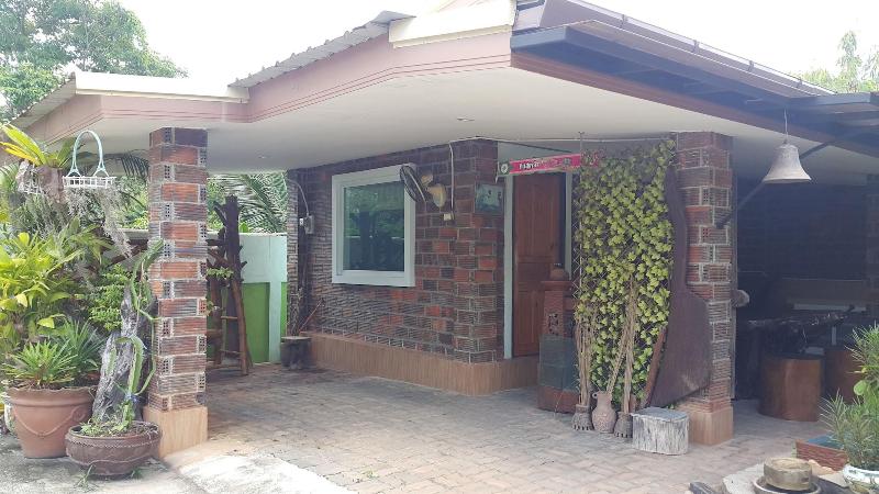 בית מלון כפרי Garden House Resort