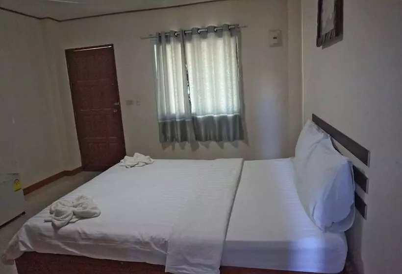 ホテル Gongaew Mansion