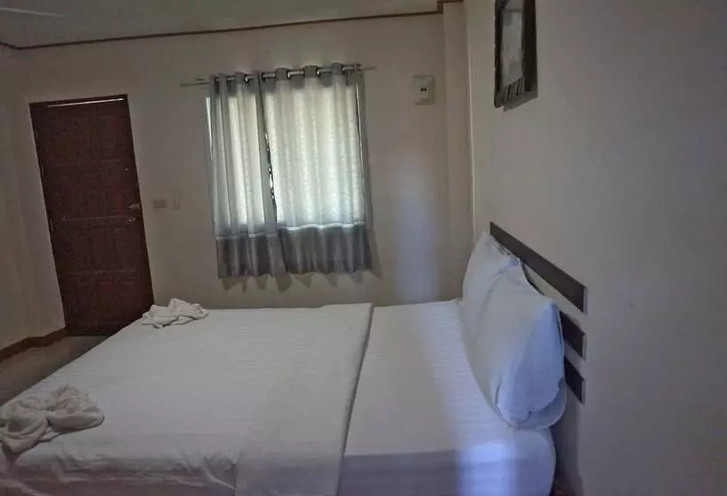 ホテル Gongaew Mansion