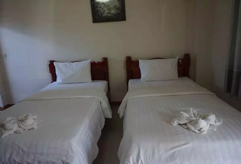 ホテル Gongaew Mansion