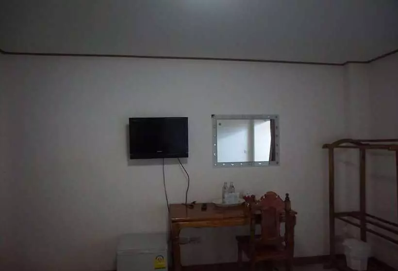 ホテル Gongaew Mansion