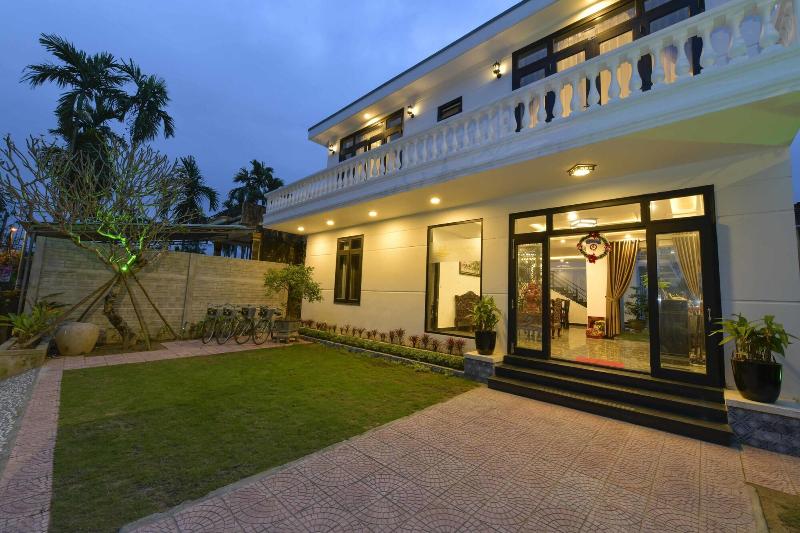 هتل Hoi An Sunny Pool Villa