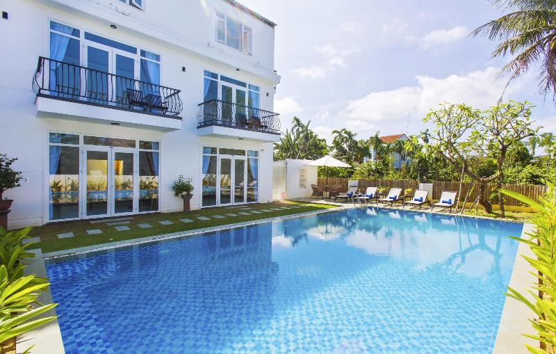 هتل Hoi An Sunny Pool Villa