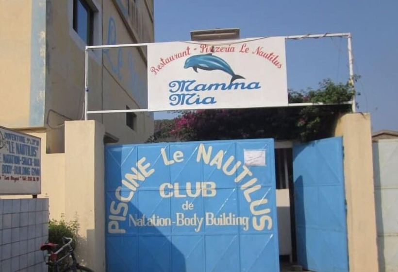 هتل Hôtel Résidence Les Anges