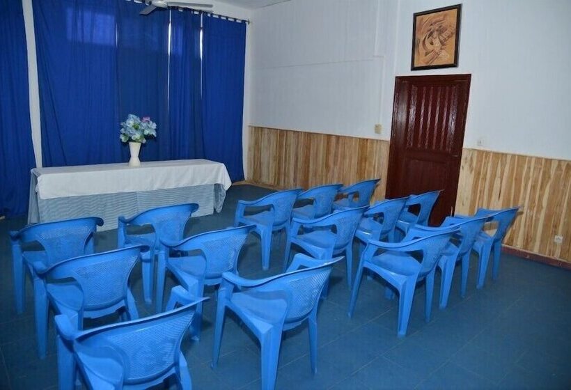 هتل Hôtel Résidence Les Anges