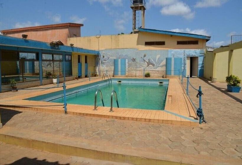 هتل Hôtel Résidence Les Anges