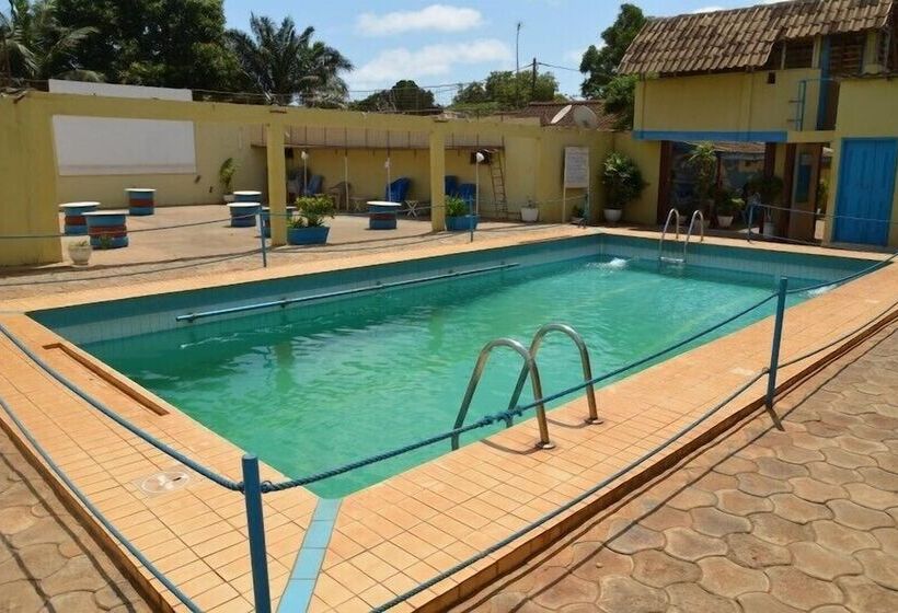 هتل Hôtel Résidence Les Anges