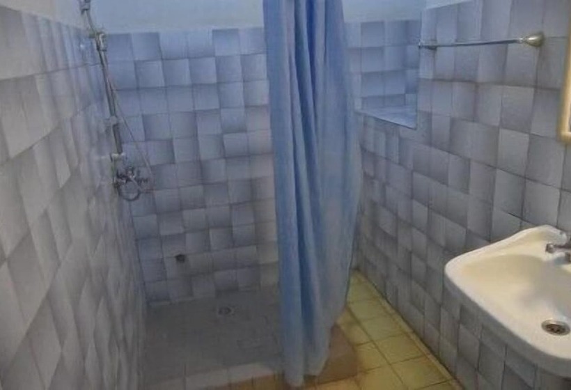 هتل Hôtel Résidence Les Anges