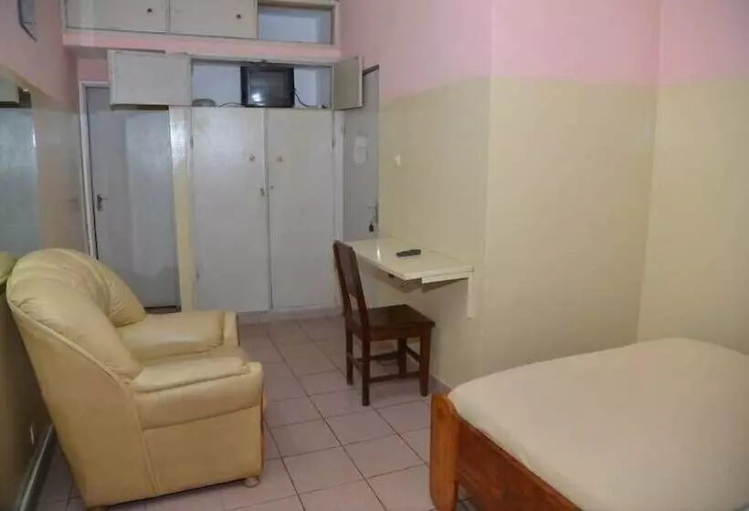 هتل Hôtel Résidence Les Anges