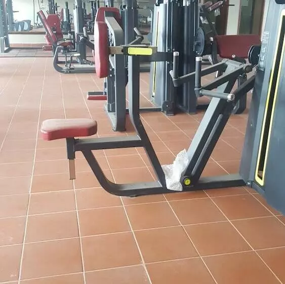 هتل Ntinda Complex Apartments