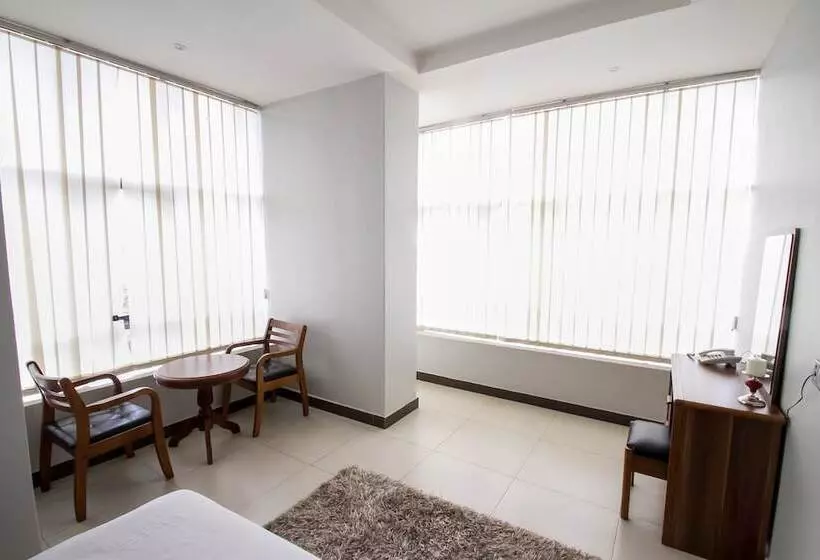 هتل Ntinda Complex Apartments